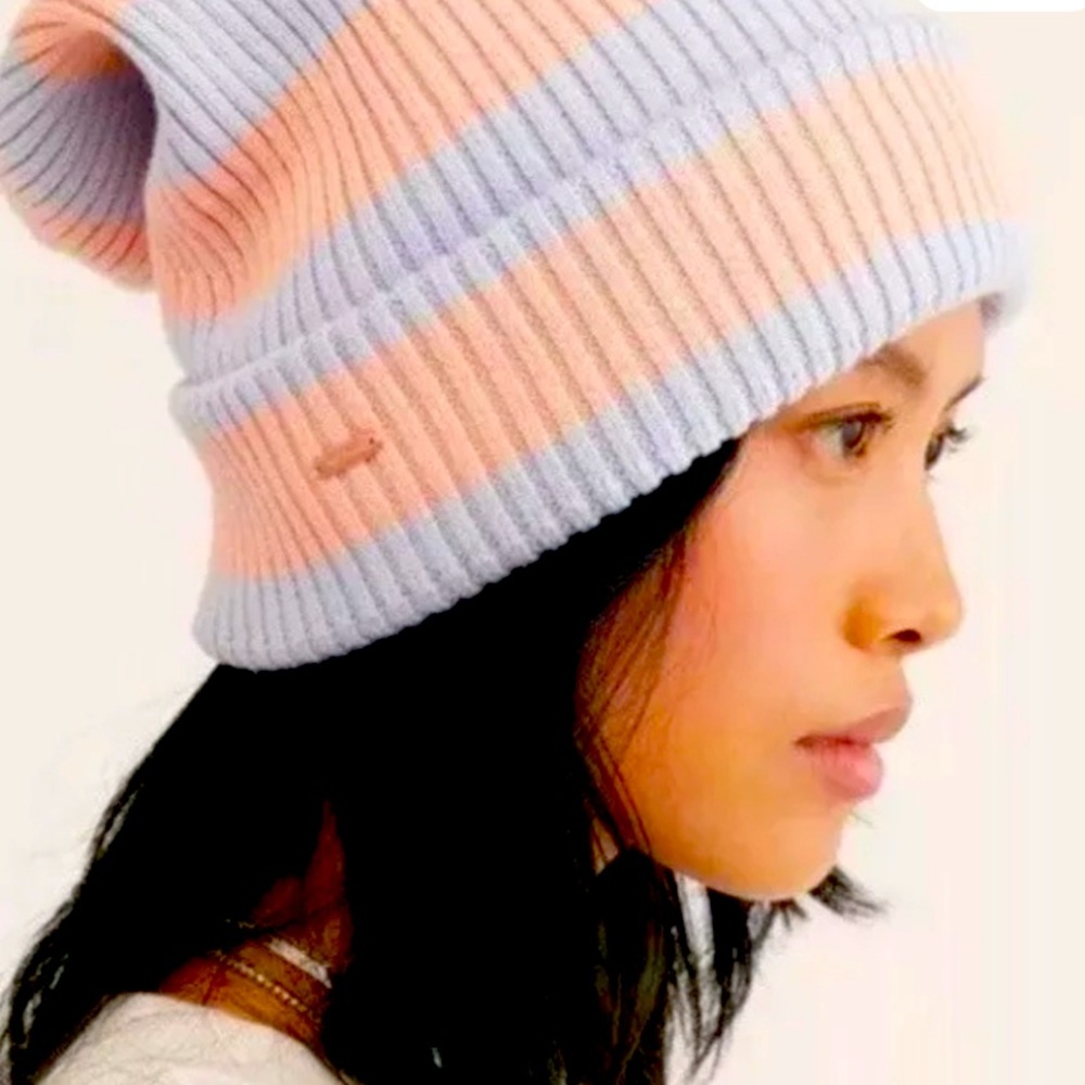 Free People OUTSIDE THE LINES beanie
